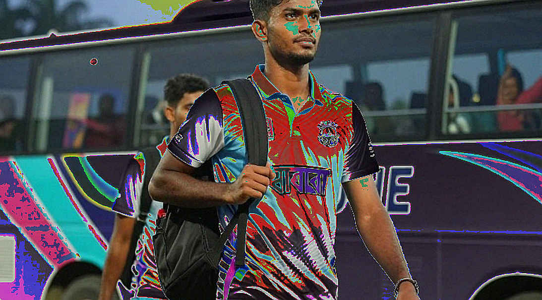 ডিআরএসের খতিয়ান কেউ রাখে না: ক্রিকেটে ব্লকচেইনের আসল ঠিকানা ভক্ত-কালেক্টিবল নয়, সিদ্ধান্ত-লেজার